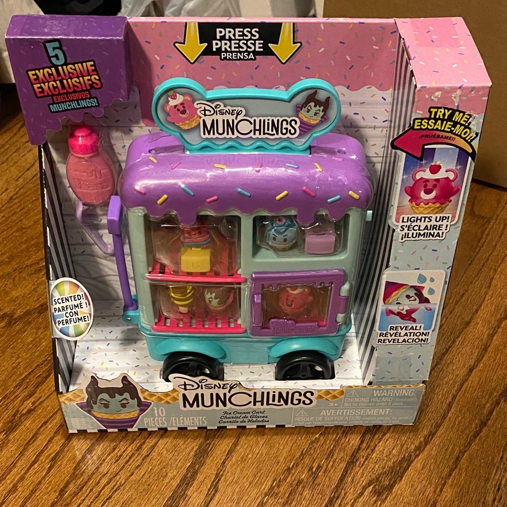 Disney Munchlings Ice Cream Cart